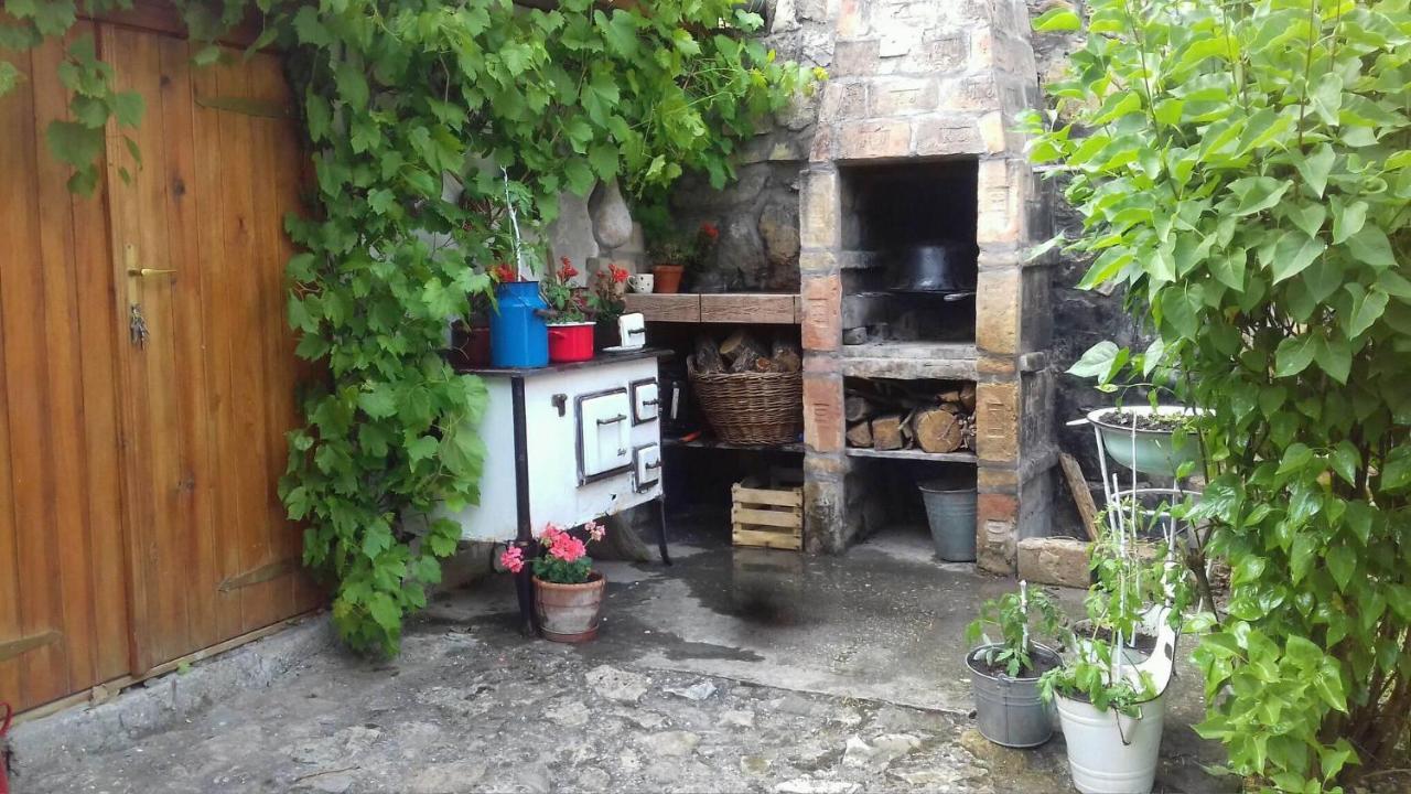 Tulipános Vendégház Obanya Exterior foto